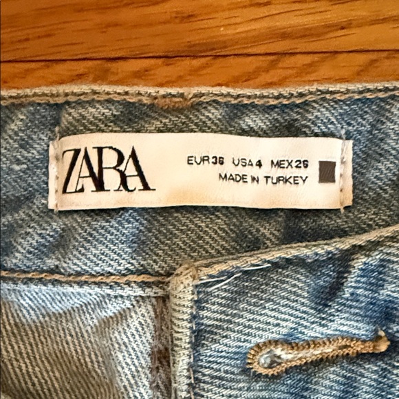 Zara Light Blue Distressed Straight Leg Jeans - Picture 2 of 3